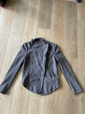 BCBG MaxAzria Women’s Grey Vegan Misty Morning Asymmetrical Jacket Size Small